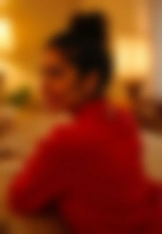 Sandra, 31